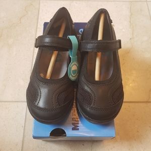 Stride Rite Jules black flats